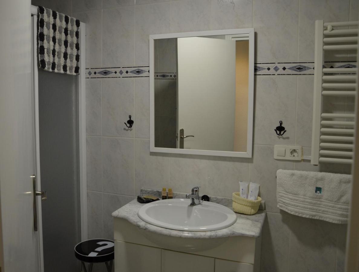 Apartamento El Mirlo Blanco Villena Bagian luar foto