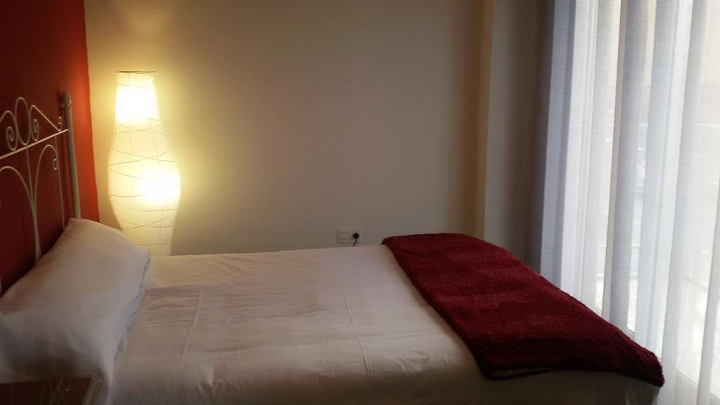 Apartamento El Mirlo Blanco Villena Bagian luar foto